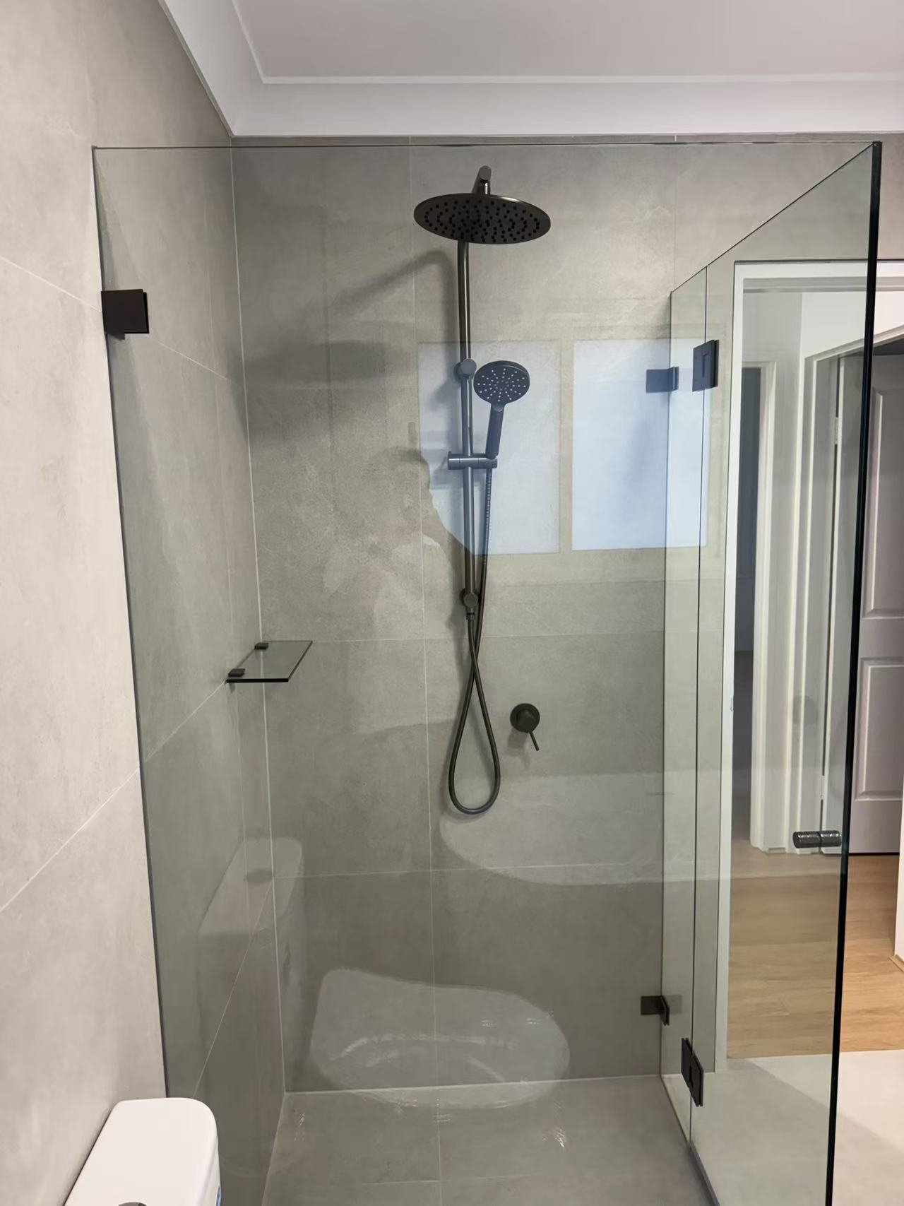 Modern tapware by Apex Renovation