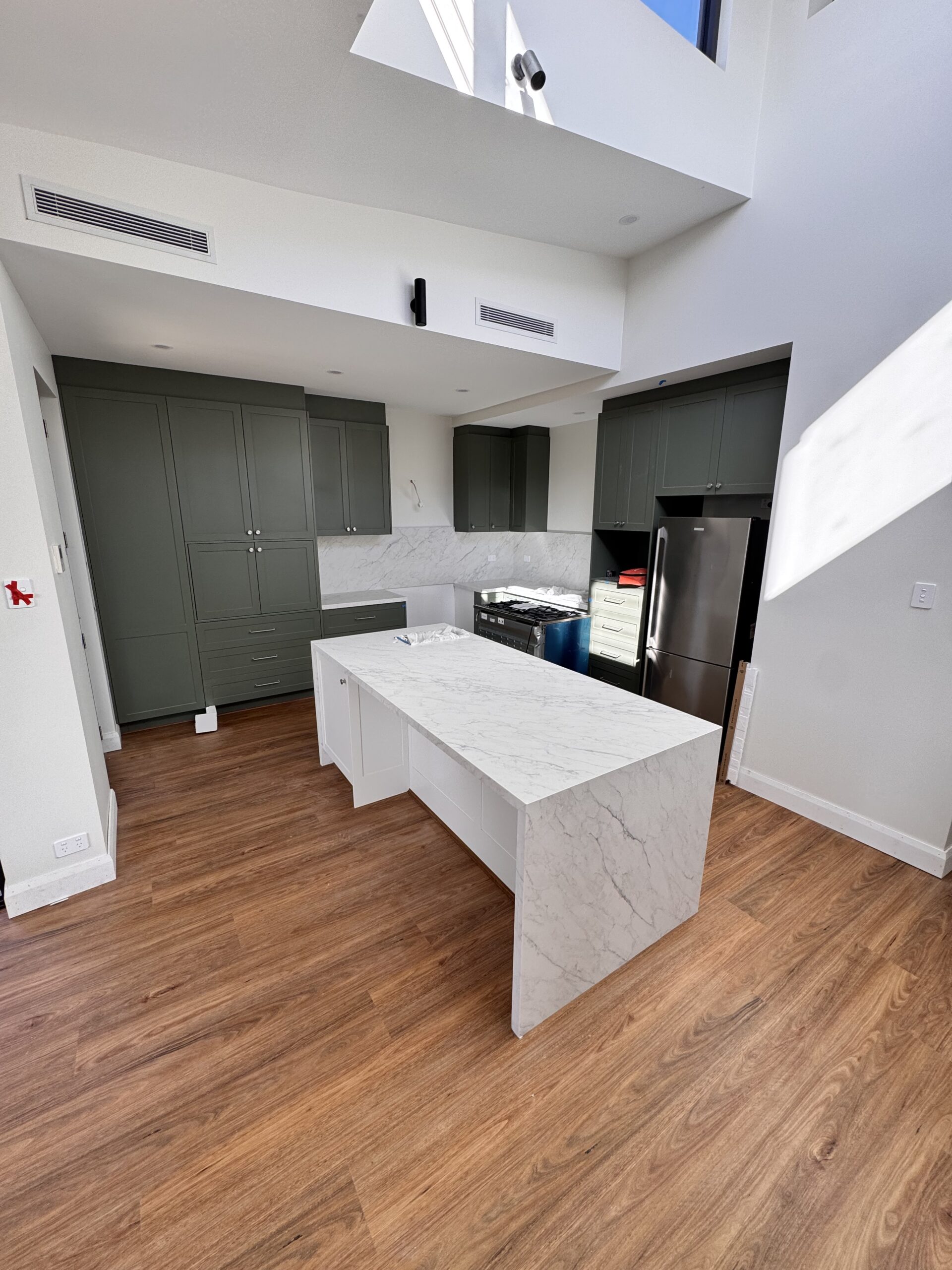 Stunning kitchen renovation finish by Apex Renovation in South West Sydney